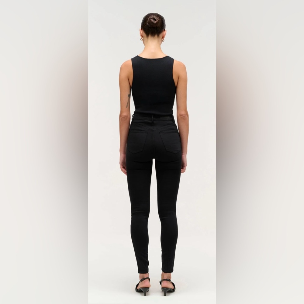 NWT Neuw Vintage Skinny Ankle in Night Spray Size 26/8